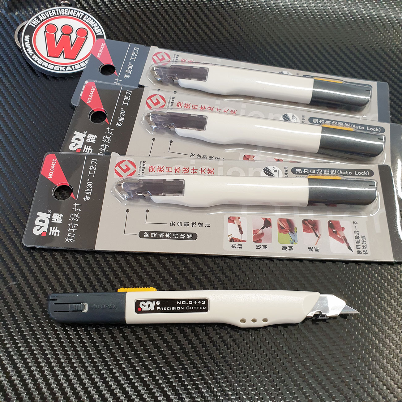 SDI Cuttermesser 9mm 30° Klinge Folien Messer Bastellmesser weiss SDI Cuttermesser 9mm 30° Klinge Folien Messer Bastellmesser weiss